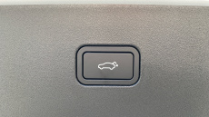 Volvo EX30 200kW SM Extended Range Ultra 69kWh 5dr Auto Electric Estate